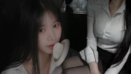 《在线》ASMR 雨中的下班路，你的专属秘书女友 (耳廓舔舐、呼吸声、亲吻) YoonYing ASMR