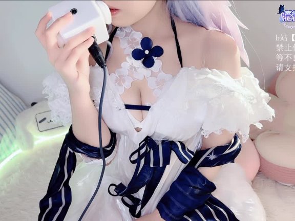 《在线》阮糖honey ASMR cos知更鸟 呼气贴贴